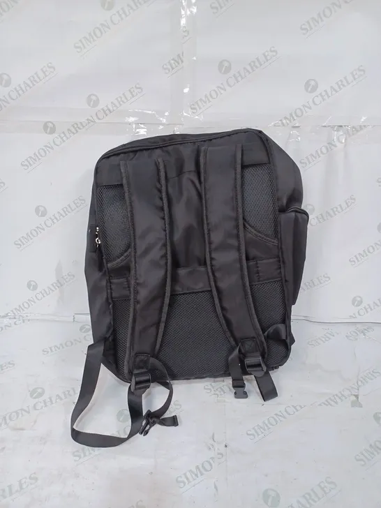 LUGG TRAVEL BACKPACK BLACK 