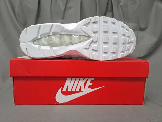 BOXED PAIR OF NIKE AIR MAX 95 ESSENTIAL SHOES IN WHITE UK SIZE 11