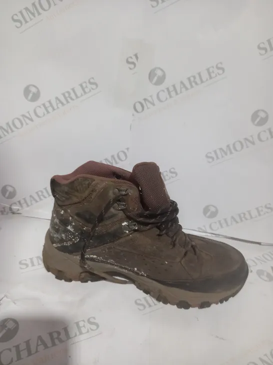SKECHERS CHOCOLATE HIKING BOOTS SIZE 5.5