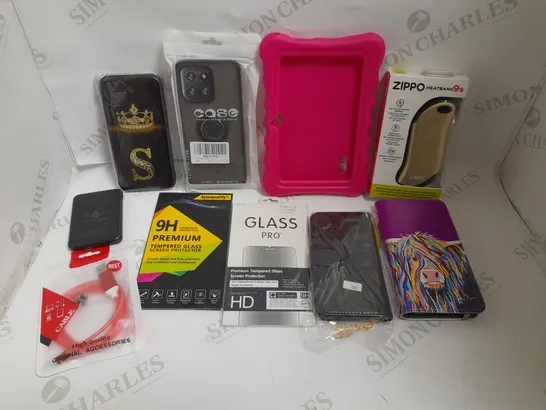 BOX OF APPROXIMATELY 40 ASSORTED MOBILE PHONE & TABLET ACCESSORIES TO INCLUDE CASES, CHARGING CABLES, POWERBANKS ETC 