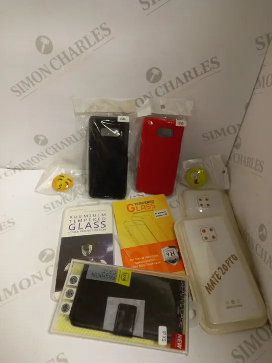 LOT OF APPROX 8 TO INCLUDE POP SOCKETS ABD TEMPERED GLASS