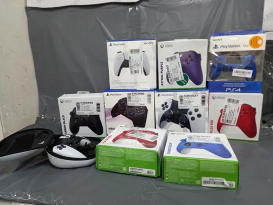 10 ASSORTED GAMING CONTROLLERS TO INCLUDE PLAYSTATION AND XBOX 