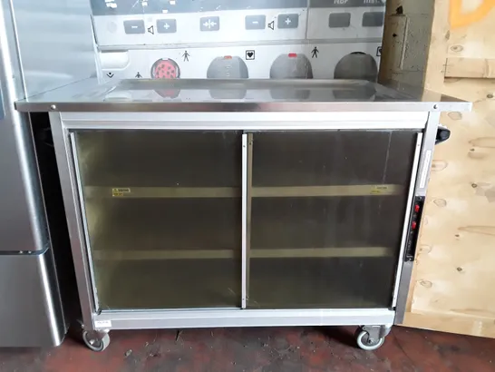 GRUNDY ELECTRIC HOT CUPBOARD