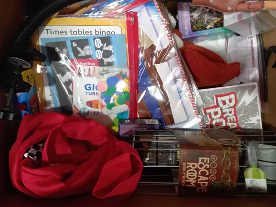 BOX OF APPROXIMATELY 20 ASSORTED TOYS AND GAMES TO INCLUDE SPIROGRAPH, RED5 THE ILLUMINATOR LIGHT UP DRONE, DINOWORKS, ETC