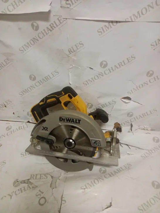 DEWALT DCS570N CORDLESS XR BRUSHLESS CIRCULAR SAW