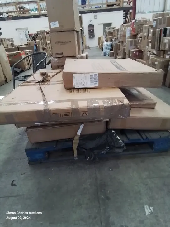 PALLET CONTAINING VARIOUS INCOMPLETE HOME FURNITURE PARTS