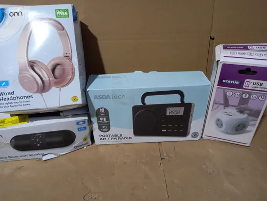 LOT OF 6 ASSORTED ELECTRICAL ITEMS TO INCLUDE PORTABLE FM RADIO, PORTABLE BLUETOOTH SPEAKER, WIRED HEADPHONES, ETC