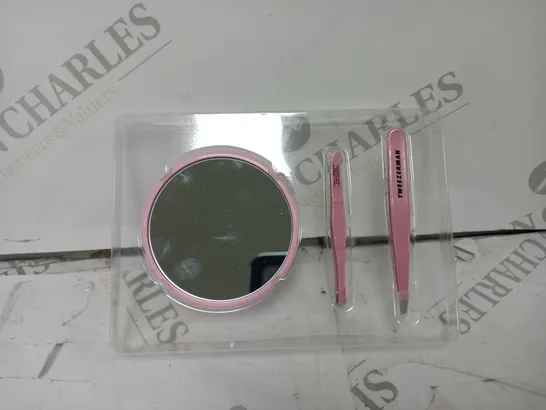 BOXED TWEEZERMAN BROW SET