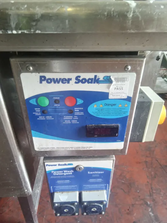 COMMERCIAL POWER SOAK WASH STATION 