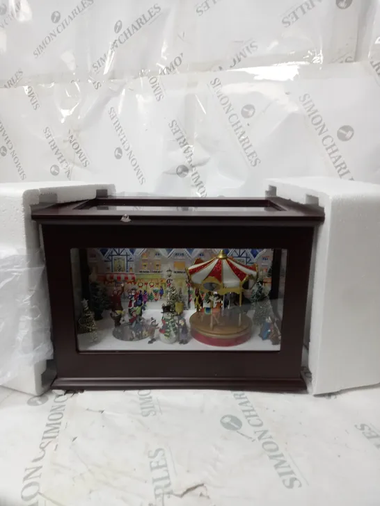 BOXED MR CHRISTMAS HEIRLOOM MUSIC BOX