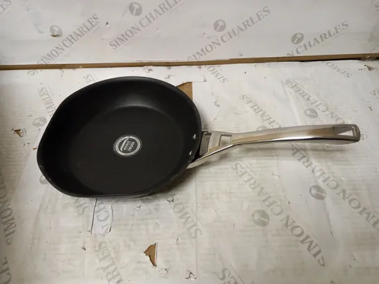 CIRCULON INFINITE NON STICK FRYING PAN 25CM