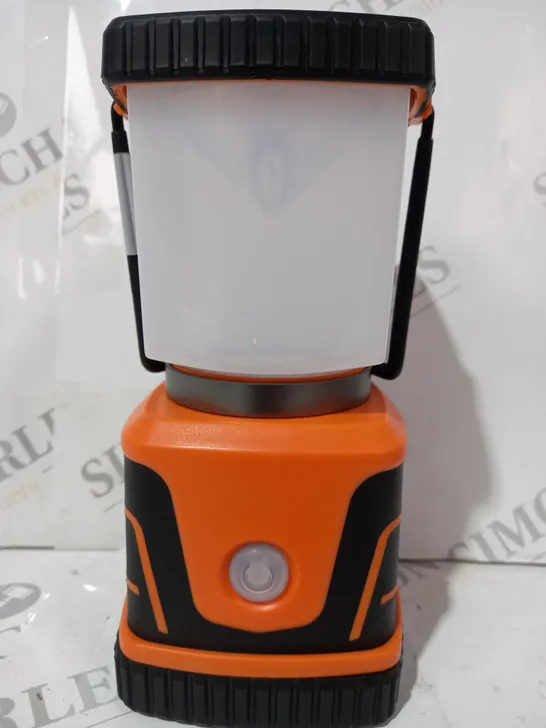 BOXED VOYAGER 1500 LUMEN LED CAMPING LANTERN