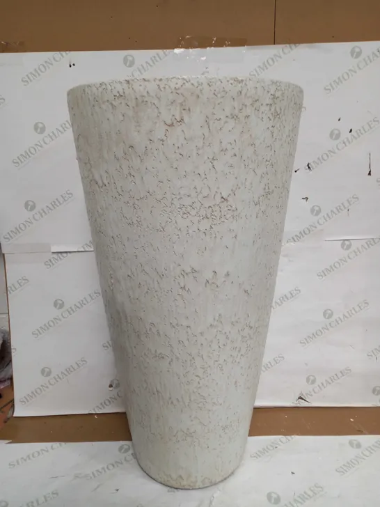 UNIVERSAL SUPER LIGHTWEIGHT VASE PEBBLE WHITE PLANT POT