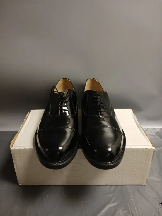 BOXED ORION BLACK PATENT MENS SHOES SIZE 10