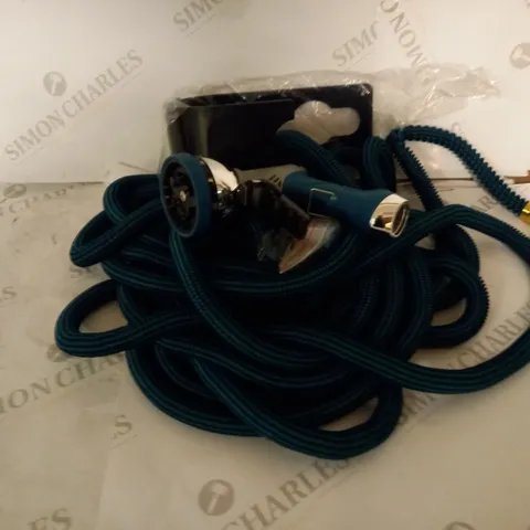 STRETCHABLE/EXPANDABLE GARDEN HOSE