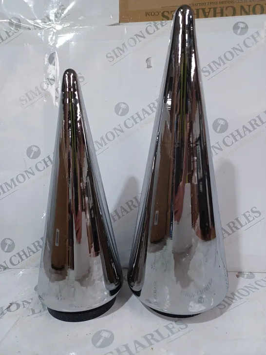 BOXED KELLY HOPPEN SET OF 2 INDOOR OUTDOOR PRELIT GLASS DECOR - REFLECTIVE CONES