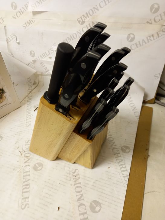 HOBO PREMIUM KITCHEN KNIFE SET WITH WOODEN BLOCK