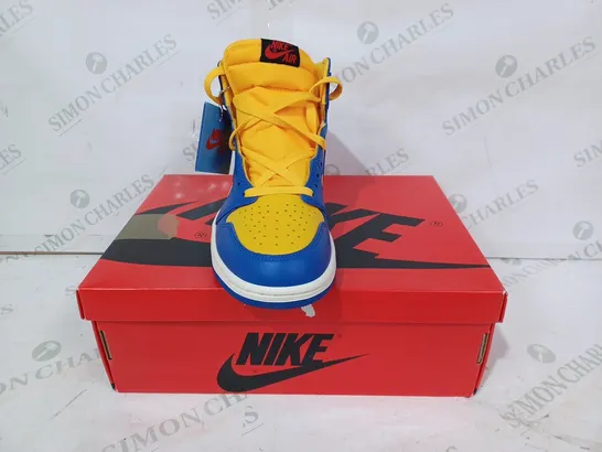 BOXED PAIR OF NIKE AIR JORDAN RETRO 1 HI SHOES IN YELLOW/BLUE UK SIZE 6