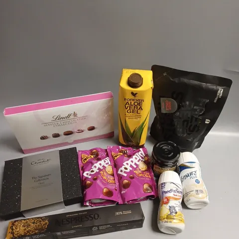 APPROXIMATELY 20 ASSORTED FOOD & DRINK PRODUCTS TO INCLUDE LINDT MASTER CHOCOLATIER COLLECTION, IRISH BLACK BUTTER, NESPRESSO COFFEE PODS ETC 