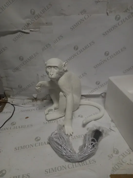 SELETTI SITTING MONKEY TABLE LAMP 