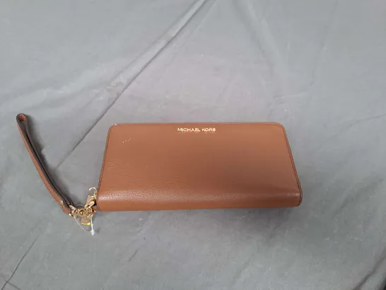 MICHAEL KORS BROWN LEATHER PURSE