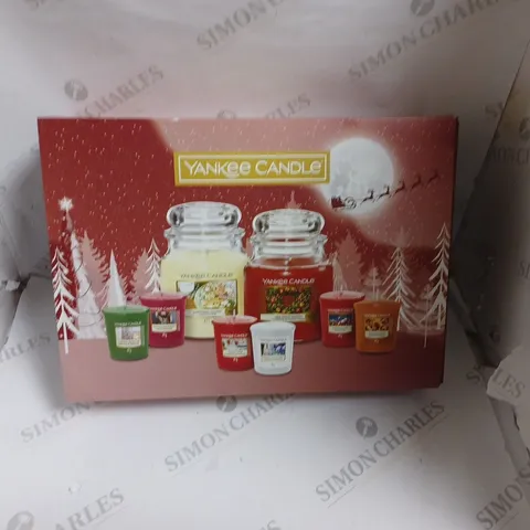 YANKEE CANDLE CHRISTMAS SET 