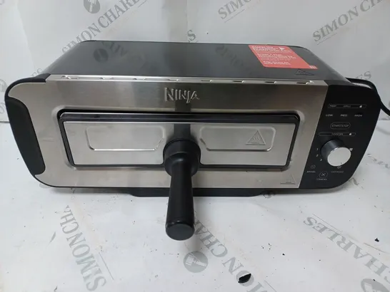 NINJA 2 IN 1 TOASTER & GRILL ST100UK