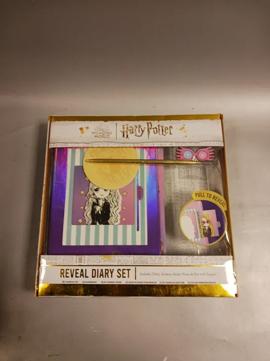 BOXED HARRY POTTER WIZARDING WORLD REVEAL DIARY SET 