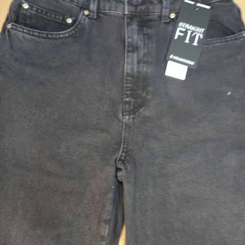 STRADIVARIUS STRAIGHT FIT JEANS IN BLACK UK SIZE 12