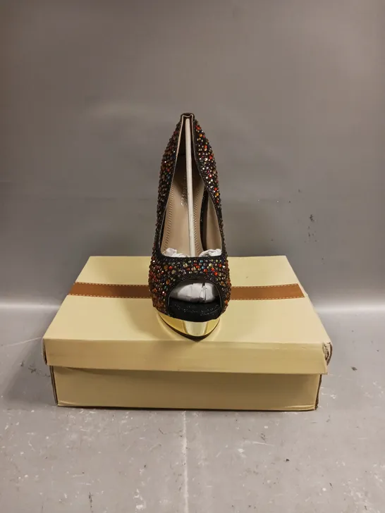 BOXED VIA GIULIA HIGH HEEL OPEN TOE SHOES - SIZE 7 