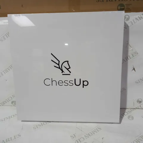 CHESSUP WALNUT CHESS SET