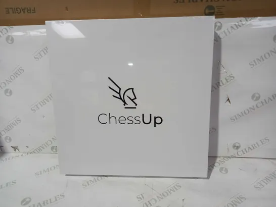 CHESSUP WALNUT CHESS SET