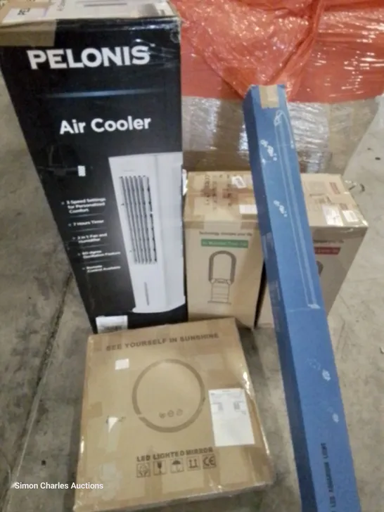 PALLET OF ASSORTED ITEMS TO INCLUDE, CHAFING DISH, AIR FRYER, AIR COOLER, 2 × BLADELESS AIR PURIFIER/HEATERS, LED AQUARIUM LIGHT, LED MIRROR.