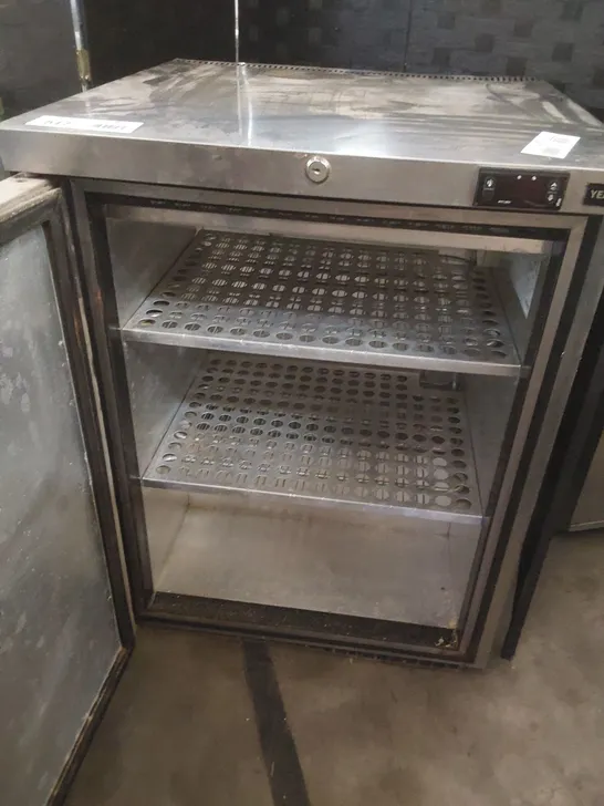 FOSTER COMMERCIAL UNDERCOUNTER FREEZER R134A