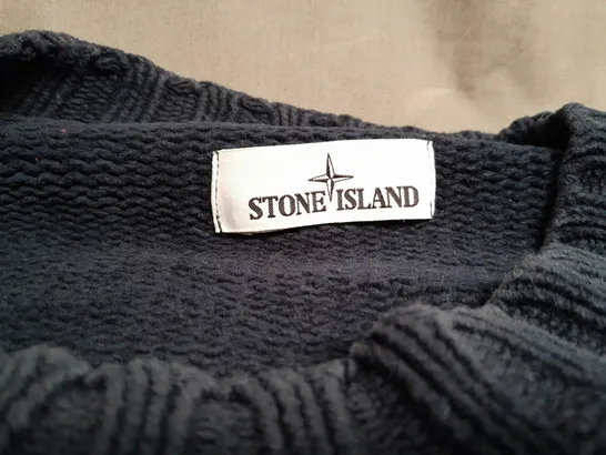 STONE ISLAND KNIT JUMPER IN NAVY - XL