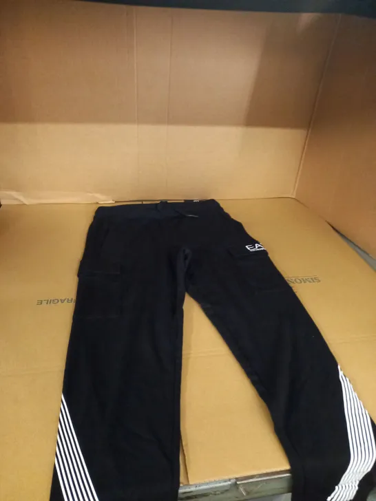 EA7 EMPORIO ARMANI JOGGING BOTTOMS SIZE LARGE