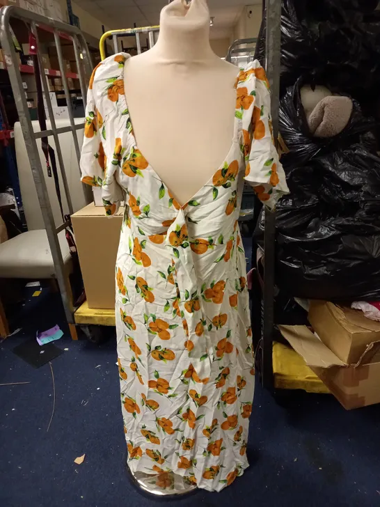 STUDIO DRESS SIZE 12 WHITE WITH ORANGES