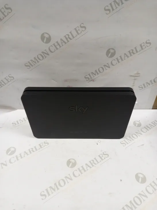 SKY Q BROADBAND HUB 4 DUAL BAND WIRELESS ROUTER