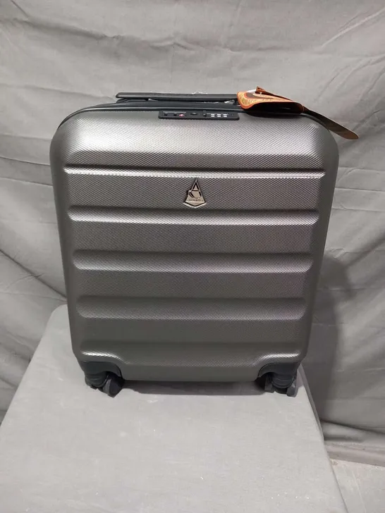 AEROLITE 18" BLACK LUGGAGE