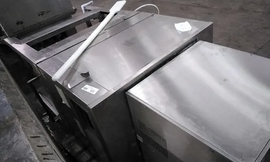 LARGE COMMERCIAL ICE COLD SERVICES ICE MACHINE 