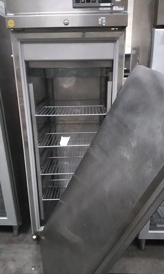 SINGLE COMMERCIAL FRIDGE/CHILLER