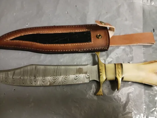 DECORATIVE BONE HANDLED 10" HUNTING KNIFE 