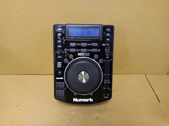 NUMARK NDX500 - STANDALONE USB / CD PLAYER AND SOFTWARE CONTROLLER WITH TOUCH-SENSITIVE JOG WHEEL