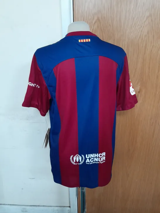 NIKE X FCB X ROLLING STONES OFFICIAL FOOTBALL SHIRT IN BLUE AND BURGUNDY SIZE M