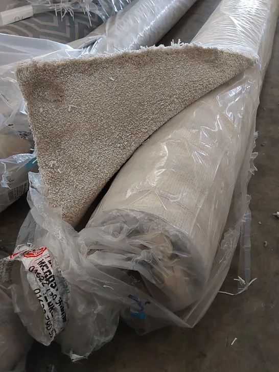 ROLL OF QUALITY SELENA SUEDE CARPET // SIZE: APPROXIMATELY 5 X 3.6m