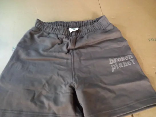 BROKEN PLANET BASICS SHORTS - MED