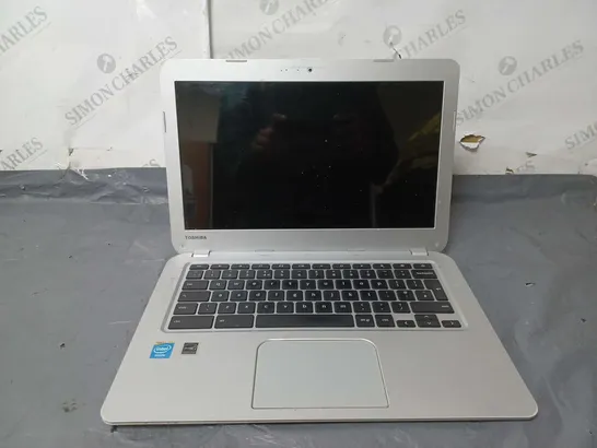 TOSHIBA CB30-102 13 INCH	CELERON 2955U 1.40GHZ