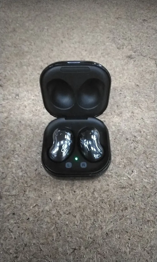 SAMSUNG GALAXY BUDS LIVE WIRELESS EARPHONES