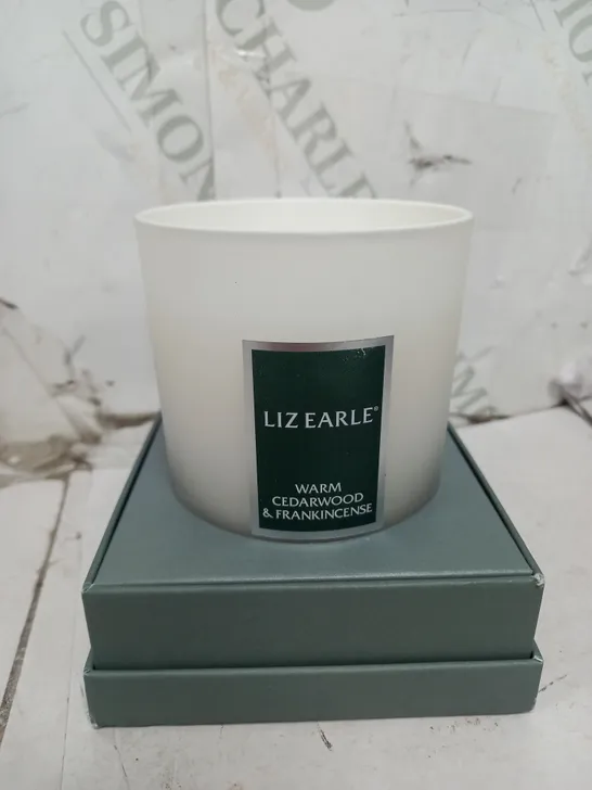 LIZ EARLE WARM CEDARWOOD AND FRANKINCENSE CANDLE