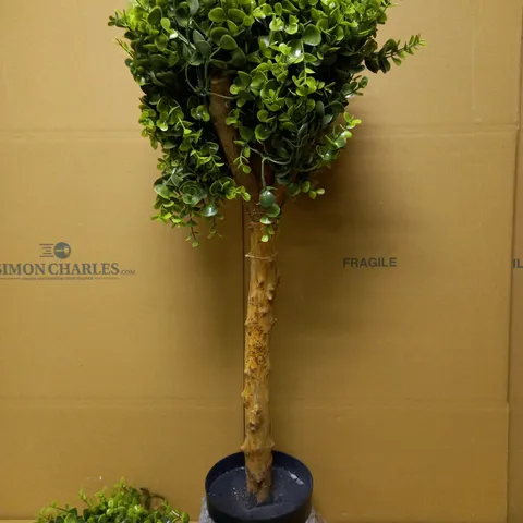 LEAF UV PROTECTED ARTIFICIAL TOPIARY TREE